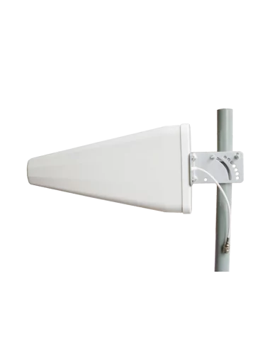 11dBi SISO LTE/3G/GSM External Yagi Antenna - N(F) Freq. Range 698-960/1710-2700 MHz